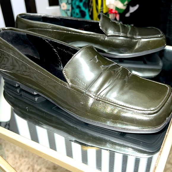 Prada Women Loafers. Dark Olive Green Color. Size 8 - Picture 1 of 13